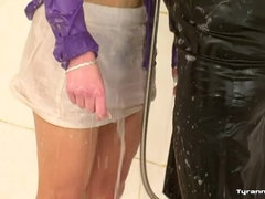 Rubia, Dominacion femenina, Humillación, Lesbiana, Amante, Satén, Tetas, Mojado