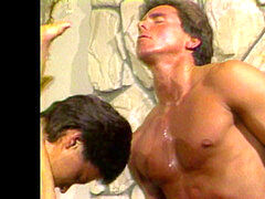 Grosser schwanz, Grosse titten, Riesenschwanz, Monster, Peter north, Retro, Flotter dreier