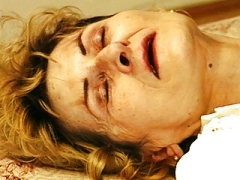 Enthousiasteling, Sperma in gezicht, Duits, Omie, Harig, Rijpe lesbienne, Moeder, Ruw