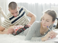 Grote kont, Pijpbeurt, Bruinharig, Hondjeshouding, Likken, Natuurlijke tieten, Twee staartjes, Kort haar