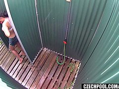 Amateur, Checa, Madres para coger, Desnudo, Piscina, Ducha, Solo, Adolescente
