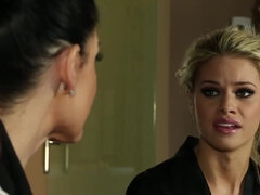 Большие сиськи, Блондинки, Минет, Смазливые, Ласковые ручки, Лесбиянка, Массаж, Оргазм