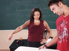 Grosser arsch, Grosser schwanz, Blasen, Braunhaarige, Pummelig, Schwarz, Milf, Lehrer