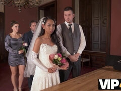 Asiatisch, Braut, Braunhaarige, Hd, Öffentlich, Muschi, Strümpfe, Hochzeit