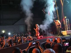 Flexibel, Deutsch, Hd, Milf, Mutti, Öffentlich, Stiefmutter, Spanner