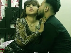 Indian Hot xxx Bhabhi having secret sex with teen office boy!! Indian real teen sex with clear hindi audio
