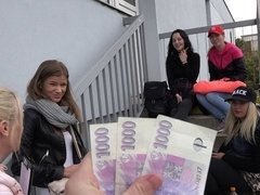 Kont, Blond, Pijpbeurt, Hondjeshouding, 1 man 2 vrouwen, Handbeurt, Geschoren, Trio