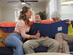 Gros cul, Brunette brune, Faciale, Branlette thaïlandaise, Hard, Léchez, Mère que j'aimerais baiser, Nénés