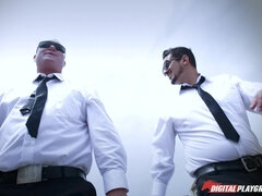 Жопа, Большой член, Большие сиськи, Глубокая глотка, Собачьи, На природе, Киски, Тату