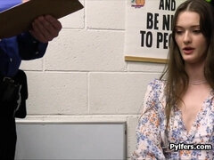 18 jahre, Leie, Braunhaarige, Kleid, Hardcore, Schüchtern, Spion, Jungendliche (18+)