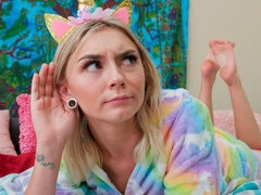 Жопа, Блондинки, Минет, Застукали, Ласковые ручки, Поцелуи, Тату, Молоденькие