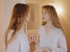 Ванна, Блондинки, Пальцем, Большие дырки, Ласковые ручки, Натуральные сиськи, Соло, Молоденькие