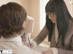 Anaal, Kont, Pijpbeurt, Bruinharig, Brillen, Handbeurt, Hardcore, Tiener