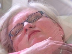 ぽっちゃり, ぽちゃ, 人妻の, オナニー, 熟年, 剃毛, 一人, ストリッピング