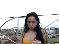 Sucer une bite, Brunette brune, Déshabiller, Réalité, Nénés