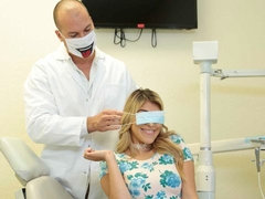 Grosser arsch, Blasen, Spermaladung, Doppelpenetration, Handjob, Milf, Rasiert, Flotter dreier