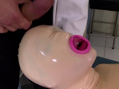Tetas grandes, Británico, Semen en la boca, Penetracion con dedos, Coño, Afeitado, Tabú, Tetas