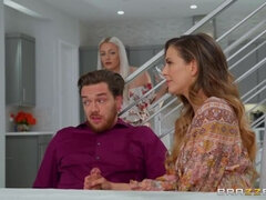 In den arsch, Blondine, Blasen, Betrug, Kleid, Brille, Mutti, Pov