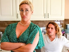 Большие сиськи, Платье, На кухне, Мастурбация, Милф, Мамочка, Короткая стрижка, Сиськи