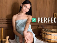 Frau, Hd, Masturbation, Sauna, Dürr, Solo, Titten, Nass