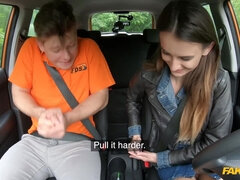 Pijpbeurt, Auto, Sperma in gezicht, Leer, Buiten, Doordringend, Mager, Tieten likken