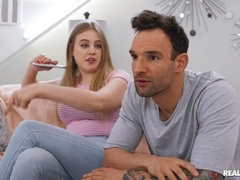 Pijpbeurt, Bruinharig, Bedriegen, Stel, Likken, Doordringend, Kort haar, Tieten likken