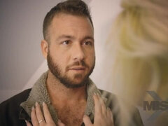 Большие сиськи, Шантаж, Блондинки, Кончили внутрь, Белье, Натуральные