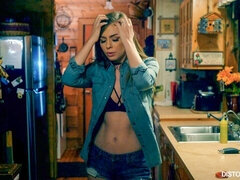 Verga grande, Mamada, Morena, Estilo perrito, Verga enorme, Tetas naturales, Adolescente, Tetas