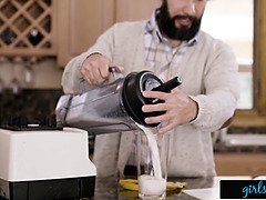 Grosse titten, Blondine, Braunhaarige, Hd, Lesbisch, Lecken, Natürlichen titten, Jungendliche (18+)