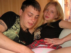 Amateur, Cul, Blonde, En levrette, Branlette thaïlandaise, Jupe, Nénés, Rétro ancien