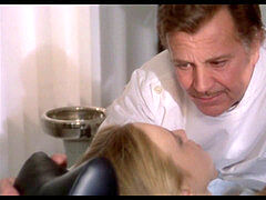 Ontmaagden, Eerste keer