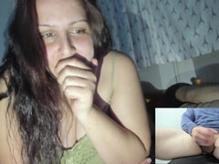 Gros seins, Brunette brune, Homme nu et filles habillées, Tromperie, Tir de sperme, Hd, Pute, Webcam