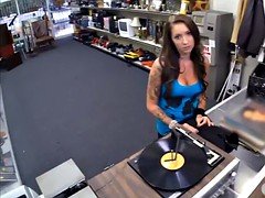Tattooed woman pawns her pussy and pounded by nasty pawn guy