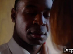 Bruinharig, Man die toekijkt, Sperma shot, Lul, Sperma in gezicht, Hakken, Kut duiken, Vastgebonden