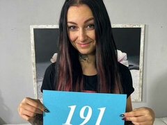 Leie, Grosser arsch, Blasen, Hundestellung, Zierlich, Tätowierung, Jungendliche (18+), Titten