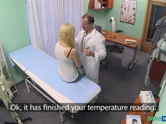 Sucer une bite, Médecin, Léchez, Infirmière, Bureau, Douleur, Chatte, Uniforme