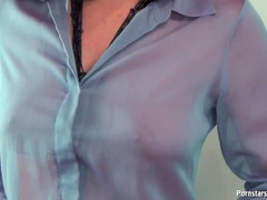Semen en la boca, Cuero, Mascara, Orinar, Pov, Satén, Tetas, Mojado