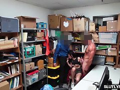 Hinterzimmer, Blasen, Geschnappt, Hardcore, Hd, Polizei, Bestrafung, Flotter dreier