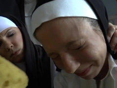 In den arsch, Schönheit, Süss, Weibliche domination, Gruppe, Lesbisch, Natürlich, Spielzeuge