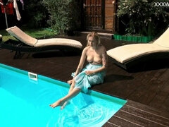 Arsch, Tussi, Blondine, Frau, Hd, Pool, Schlampe, Titten