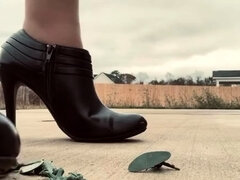 Dreaxoxo - Giantess Defeats Army FemDom