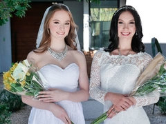 Blasen, Braunhaarige, Sperma im mund, Spermaladung, Hundestellung, Dürr, Jungendliche (18+), Hochzeit