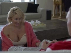 Grosser arsch, Grosse titten, Blondine, Blasen, Hundestellung, Familie, Milf, Titten