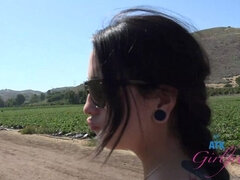 Leie, Braunhaarige, Behaart, Im freien, Pov, Öffentlich, Muschi, Titten