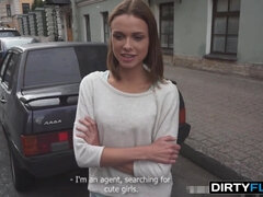 Auditie, Sperma shot, Schattig, Vies, Natuurlijke tieten, Geschoren, Strippen, Tieten likken