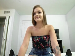 Leie, Schlafzimmer, Grosser arsch, Braunhaarige, Sperma im mund, Hundestellung, Geld, Natürlichen titten