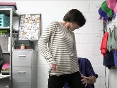 Bureau, Chatte, Rasée, Cheveux courts, Volé, Se déshabiller, Adolescente, Nénés