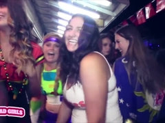 Grote kont, Bruinharig, Hd, Lesbisch, Moeder die ik wil neuken, Feest, Openbaar, Kut duiken