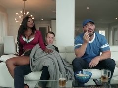 Gros seins, Sucer une bite, Noir ébène, Faciale, Hd, Interracial, Maman, Chevaucher