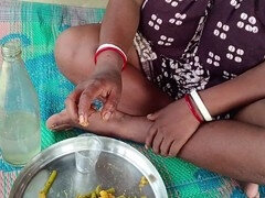 18 jaar, Kont naar mond, Tante, Grote kont, Pompom meid, Dronken, Handbeurt, Tepels